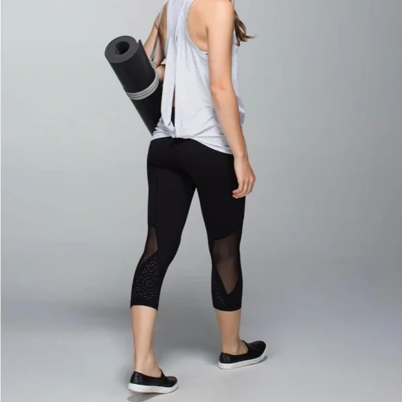 Lululemon Wunder Under Crop Laser Cut Tech Mesh 4 - Picture 3 of 16
